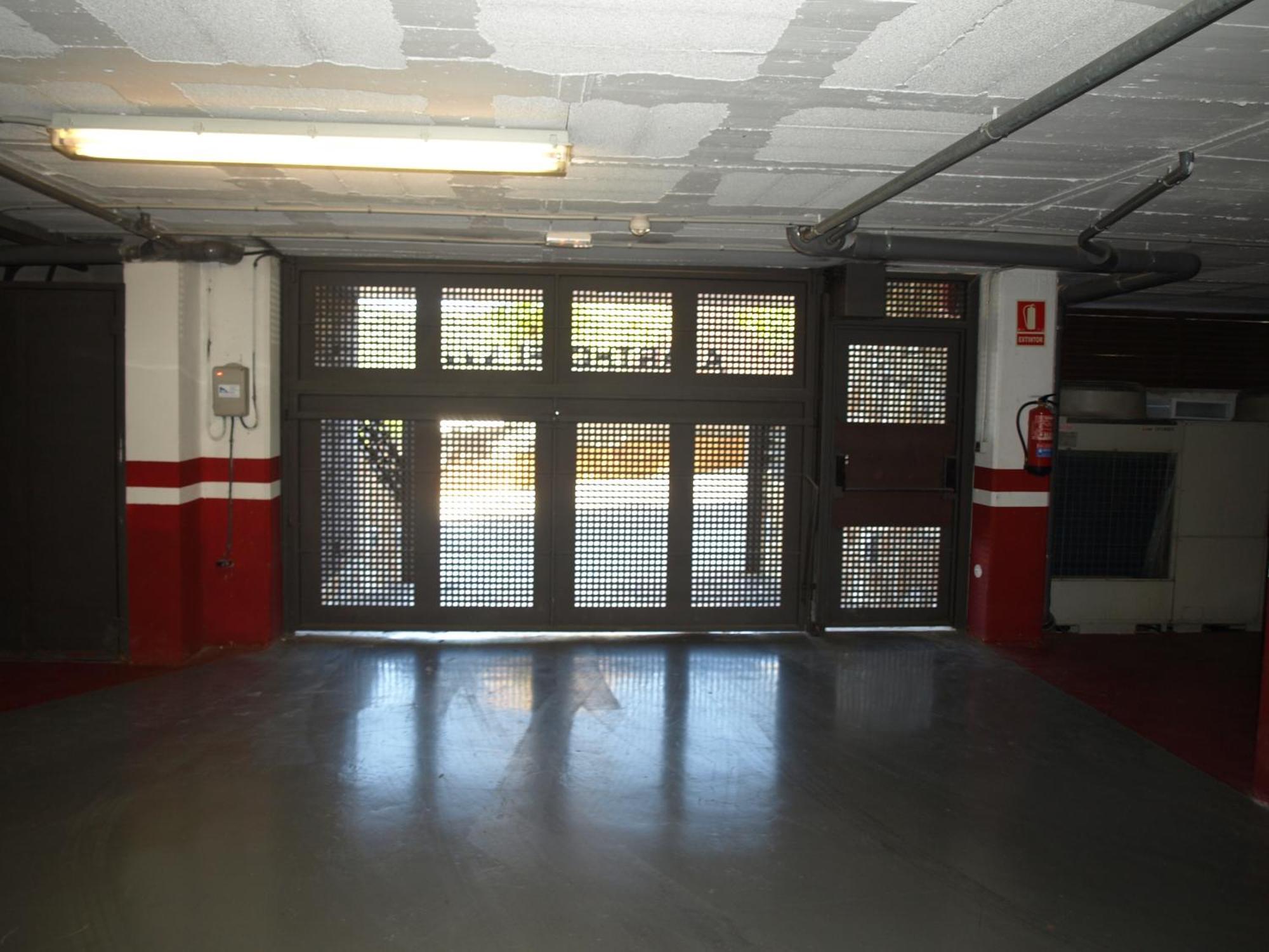 Aparthotel Del Golf Sant Cugat del Vallès Buitenkant foto