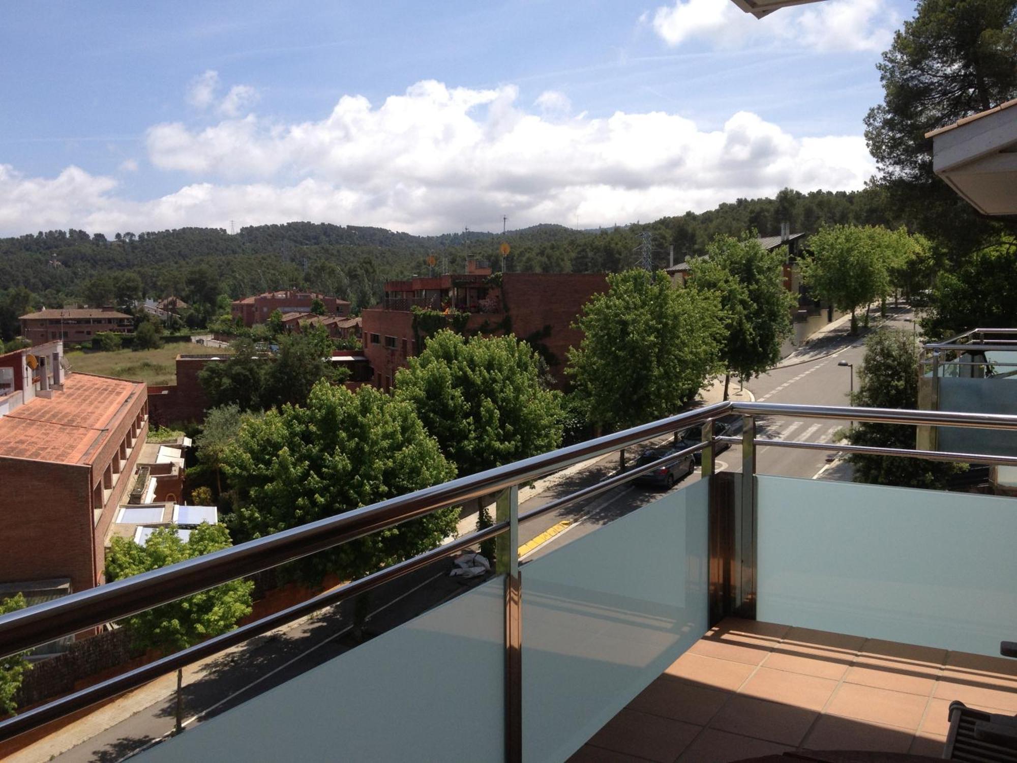 Aparthotel Del Golf Sant Cugat del Vallès Buitenkant foto