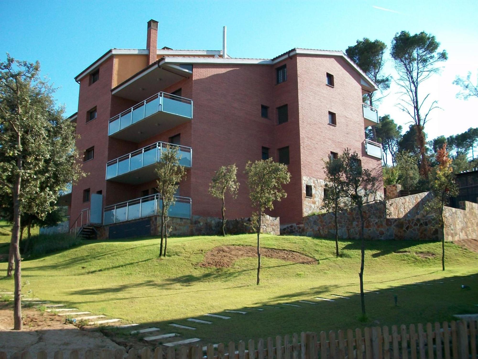 Aparthotel Del Golf Sant Cugat del Vallès Buitenkant foto