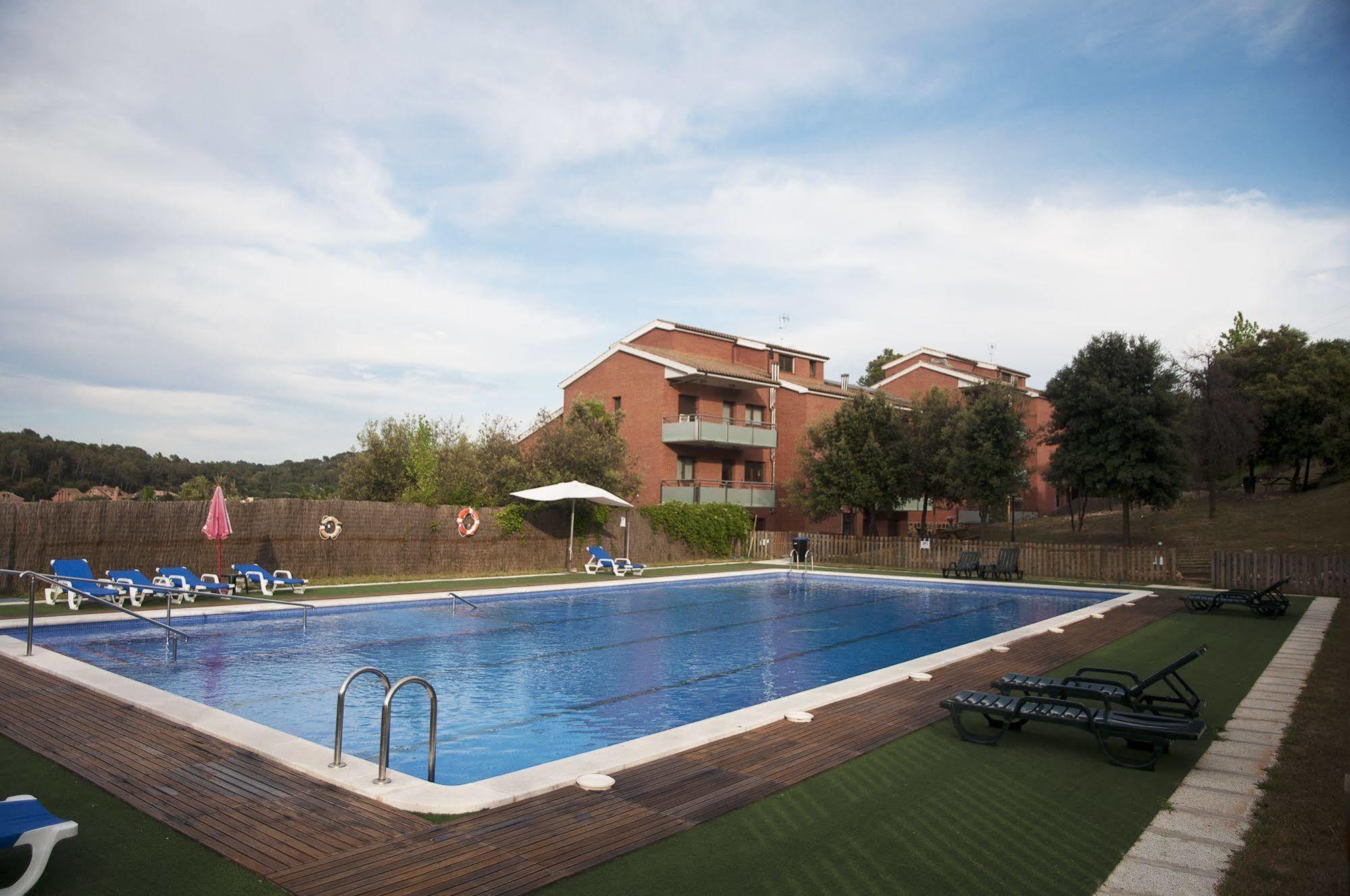 Aparthotel Del Golf Sant Cugat del Vallès Buitenkant foto
